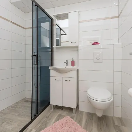 Strawberry Apartament Makarska