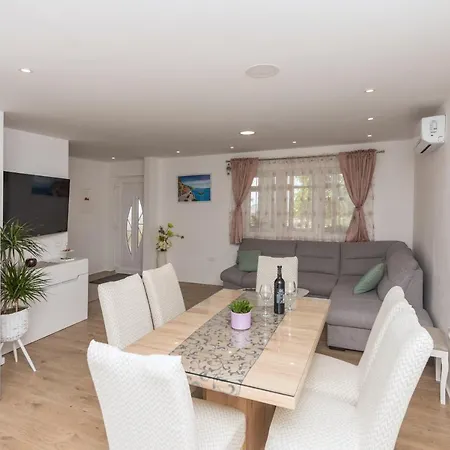 Apartament Strawberry *